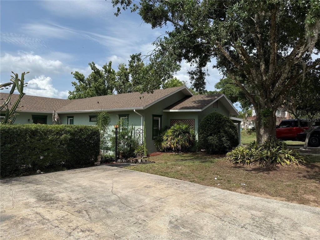 Photo of 534 W Osceola Street, Clermont, FL 34711 (MLS # O6414570)