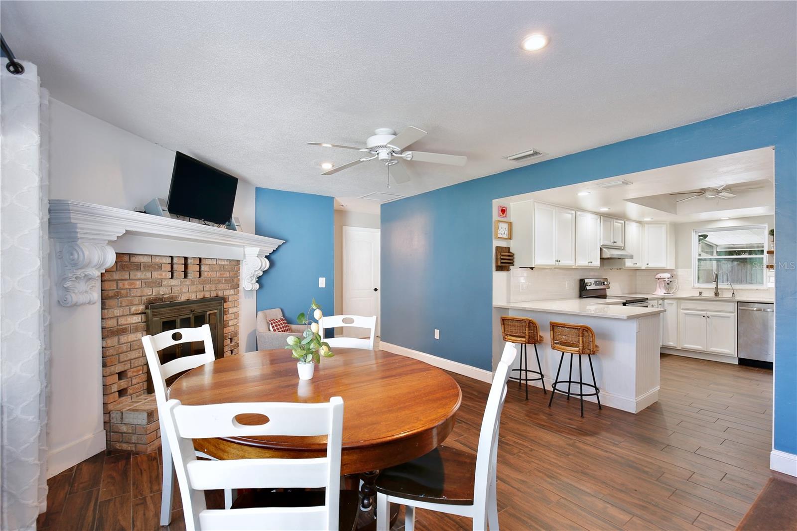 SPRING OAKS - Residential