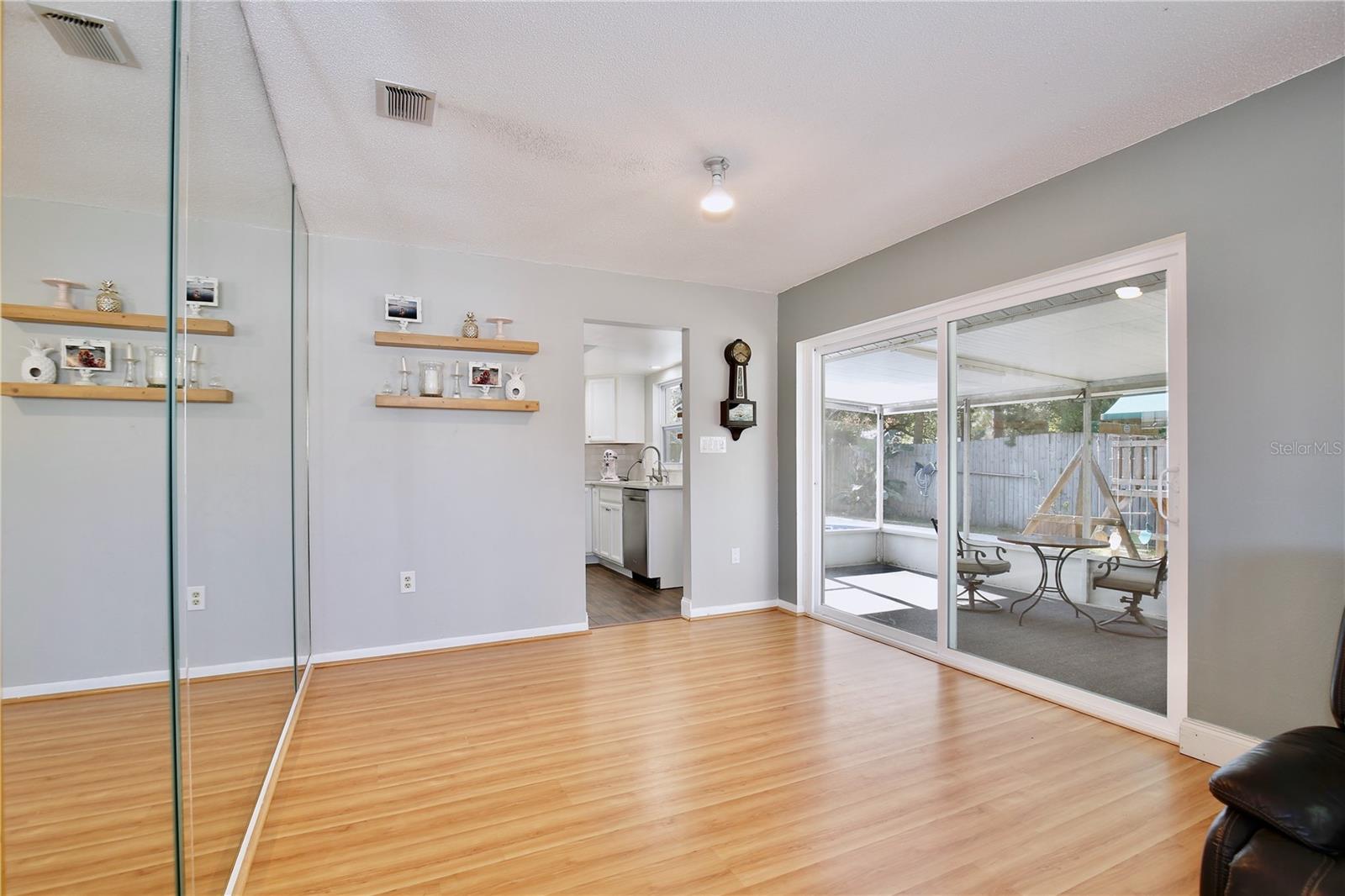 SPRING OAKS - Residential