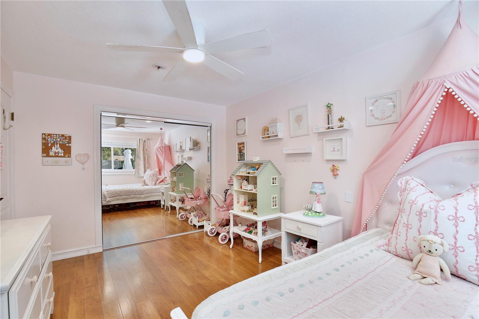 SPRING OAKS - Residential