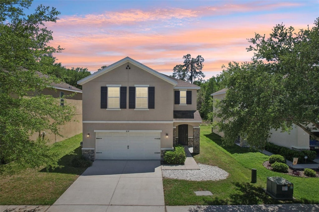 Photo of 814 Wiltonway Drive, Plant City, FL 33563 (MLS # TB8497141)