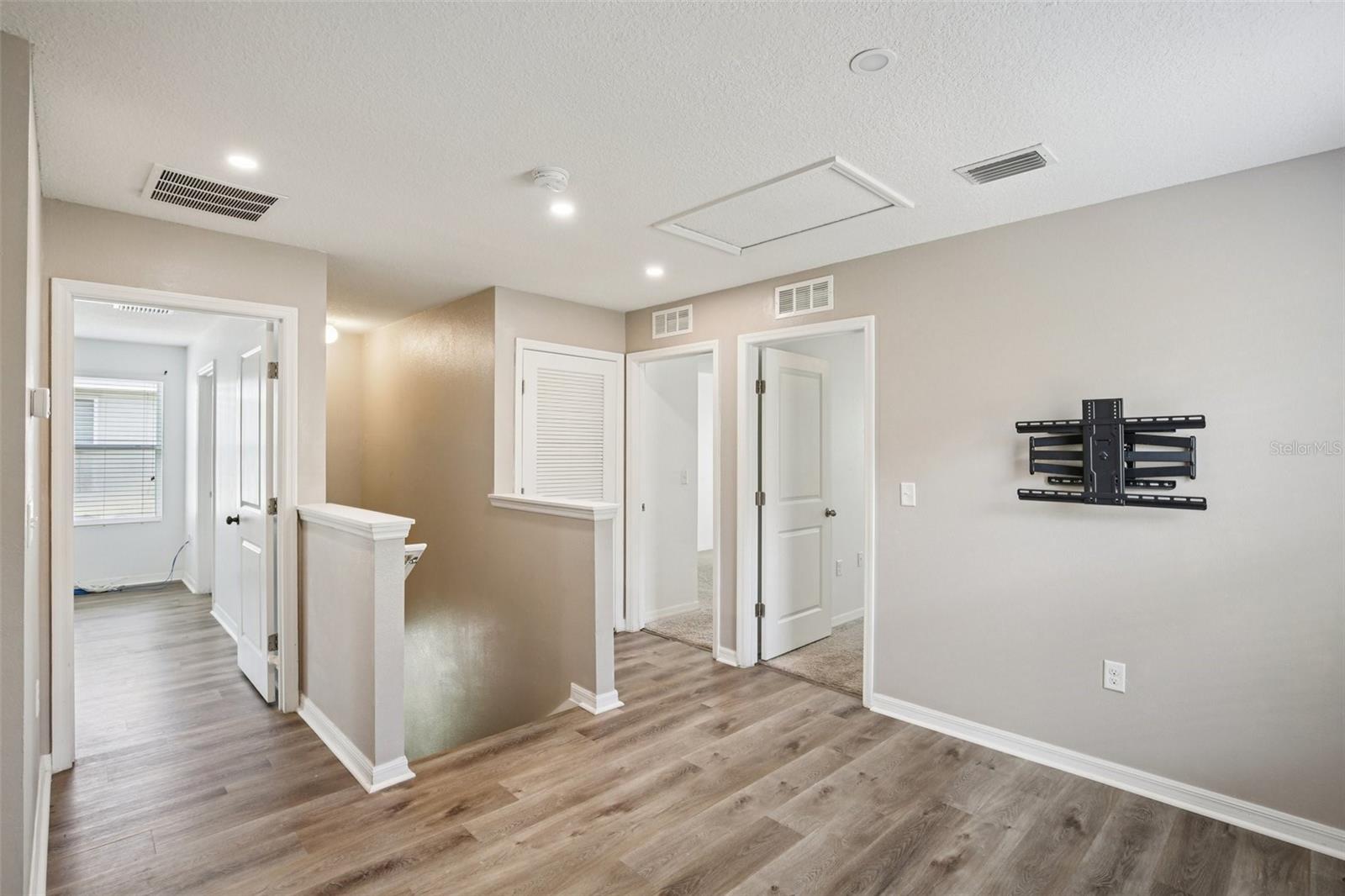 WALDEN WOODS SINGLE FAMILY - Residential