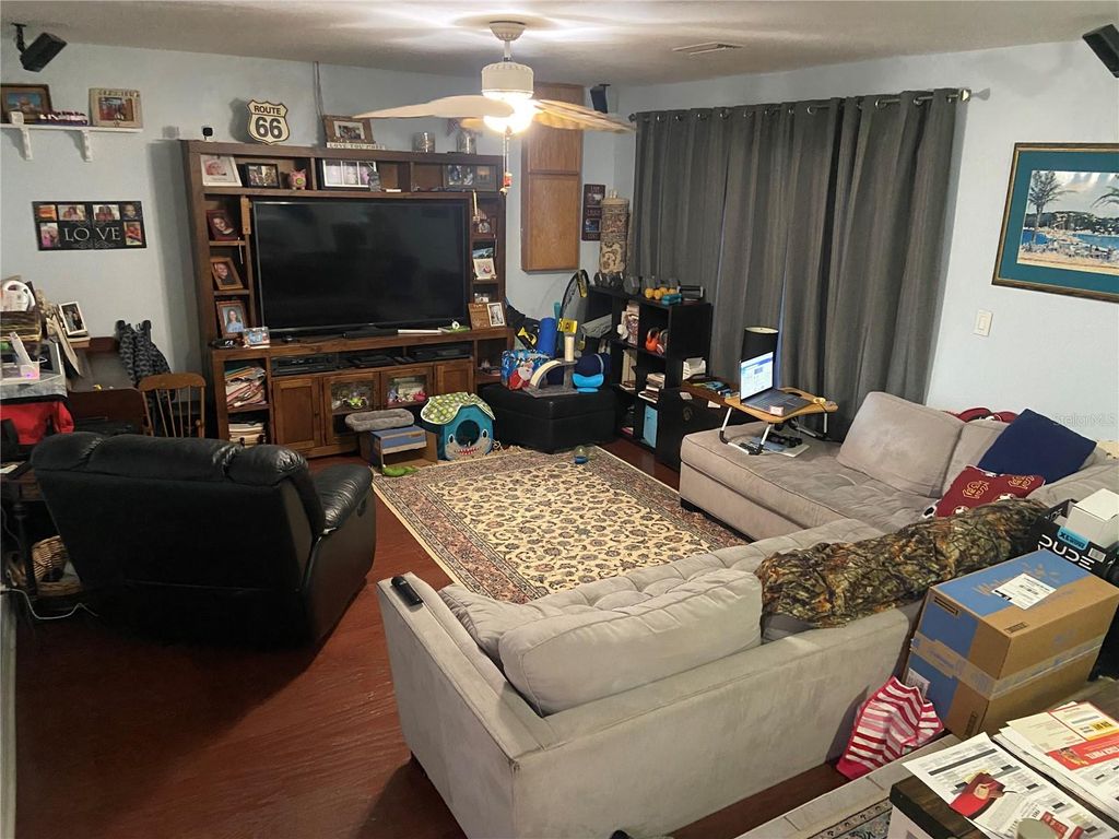 Photo of 1116 E Oakwood Street, Tarpon Springs, FL 34689 (MLS # TB8486775)