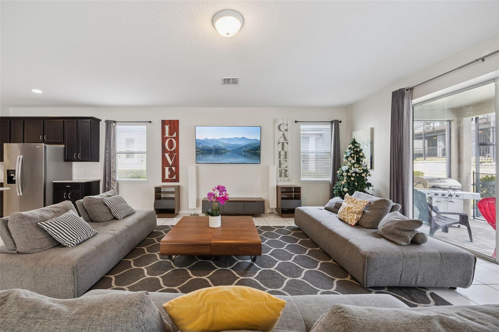 SOLARA RESORT - Residential