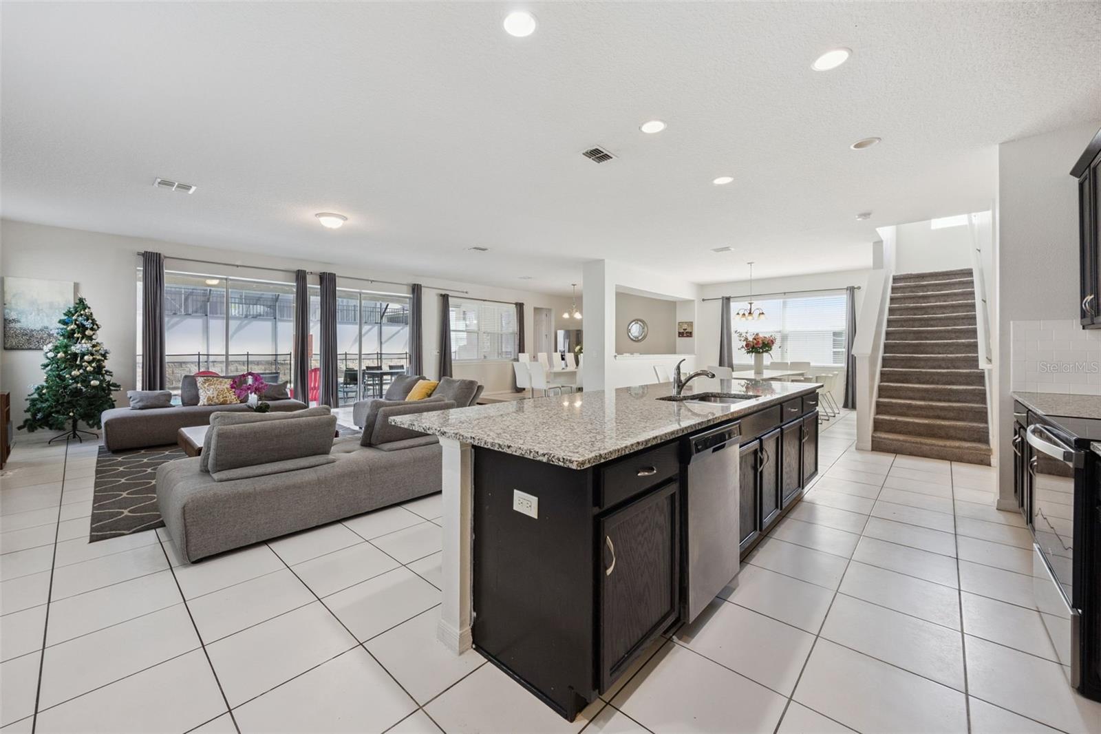 SOLARA RESORT - Residential