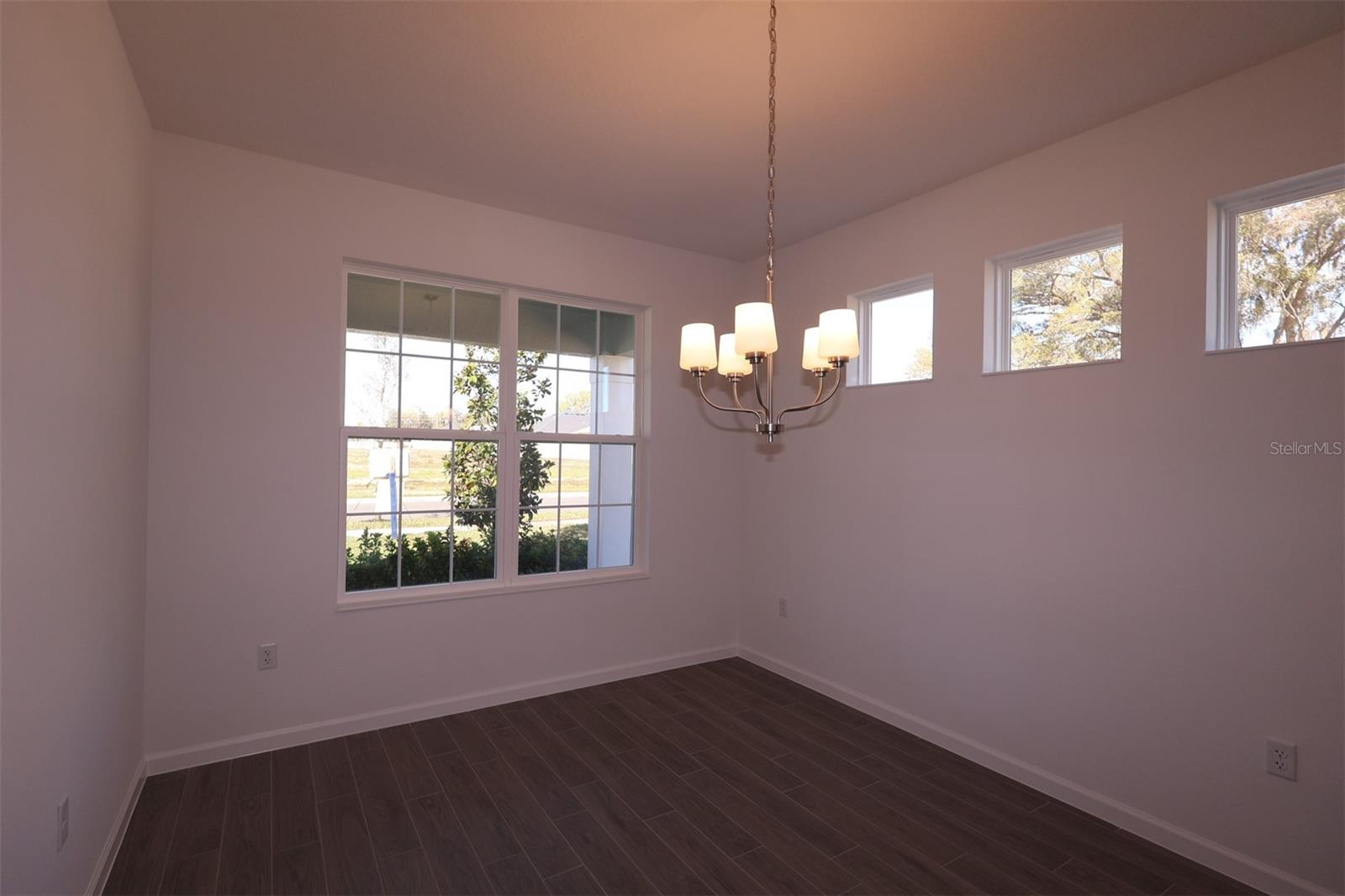 WILLOW RUN - Residential