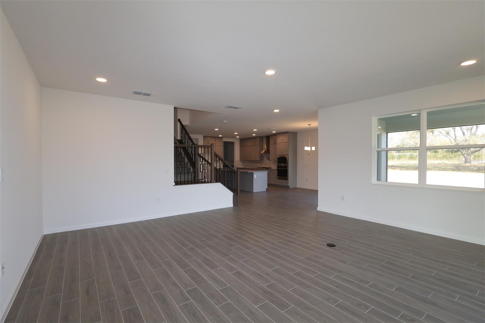 WILLOW RUN - Residential