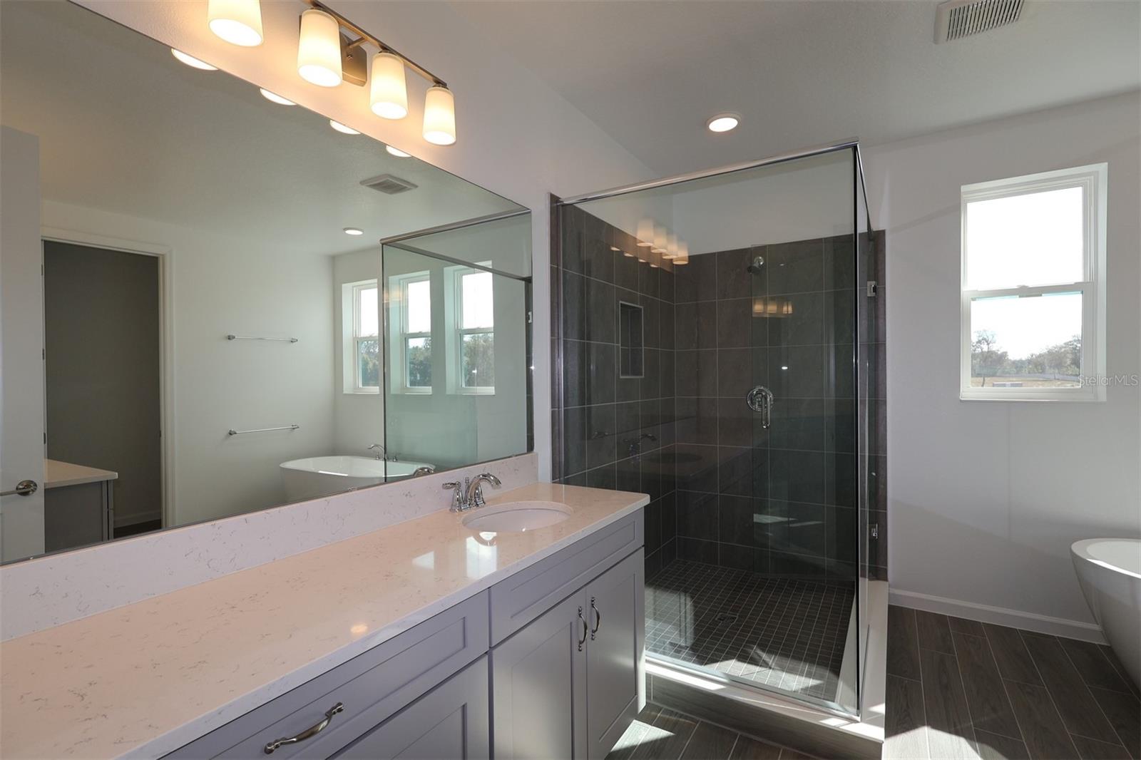 WILLOW RUN - Residential