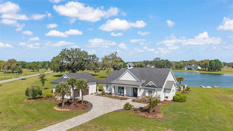 Photo of 12902 SW 138th Loop, Dunnellon, FL 34432 (MLS # OM723375)