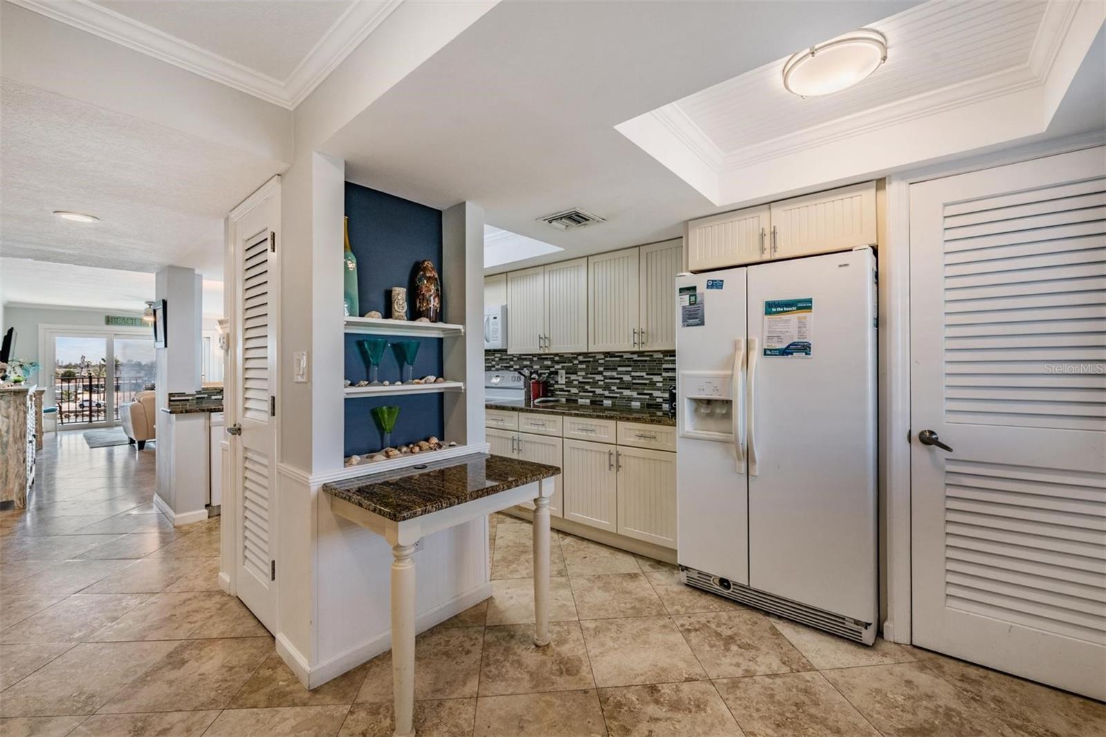 7435 BAYSHORE DRIVE 303