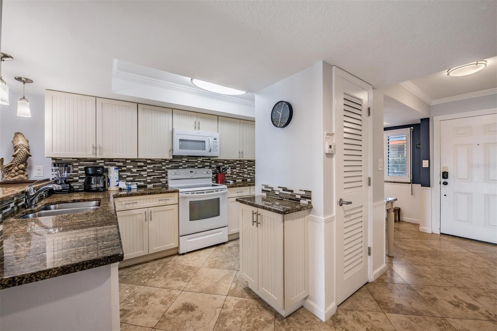 LANDS END AT SUNSET BEACH CONDO - Residential