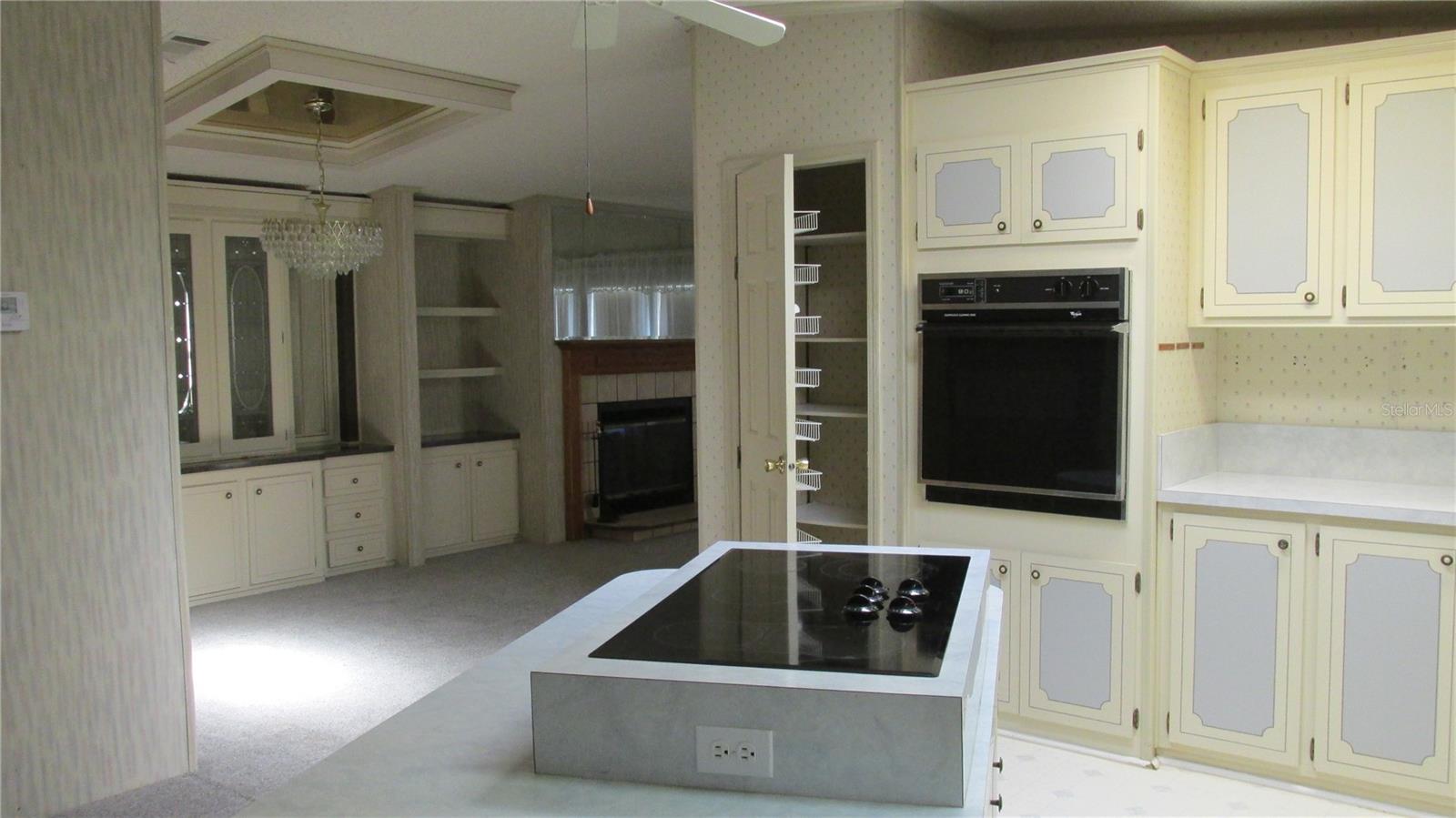 SWEETWATER GOLF & TENNIS CLUB - Residential