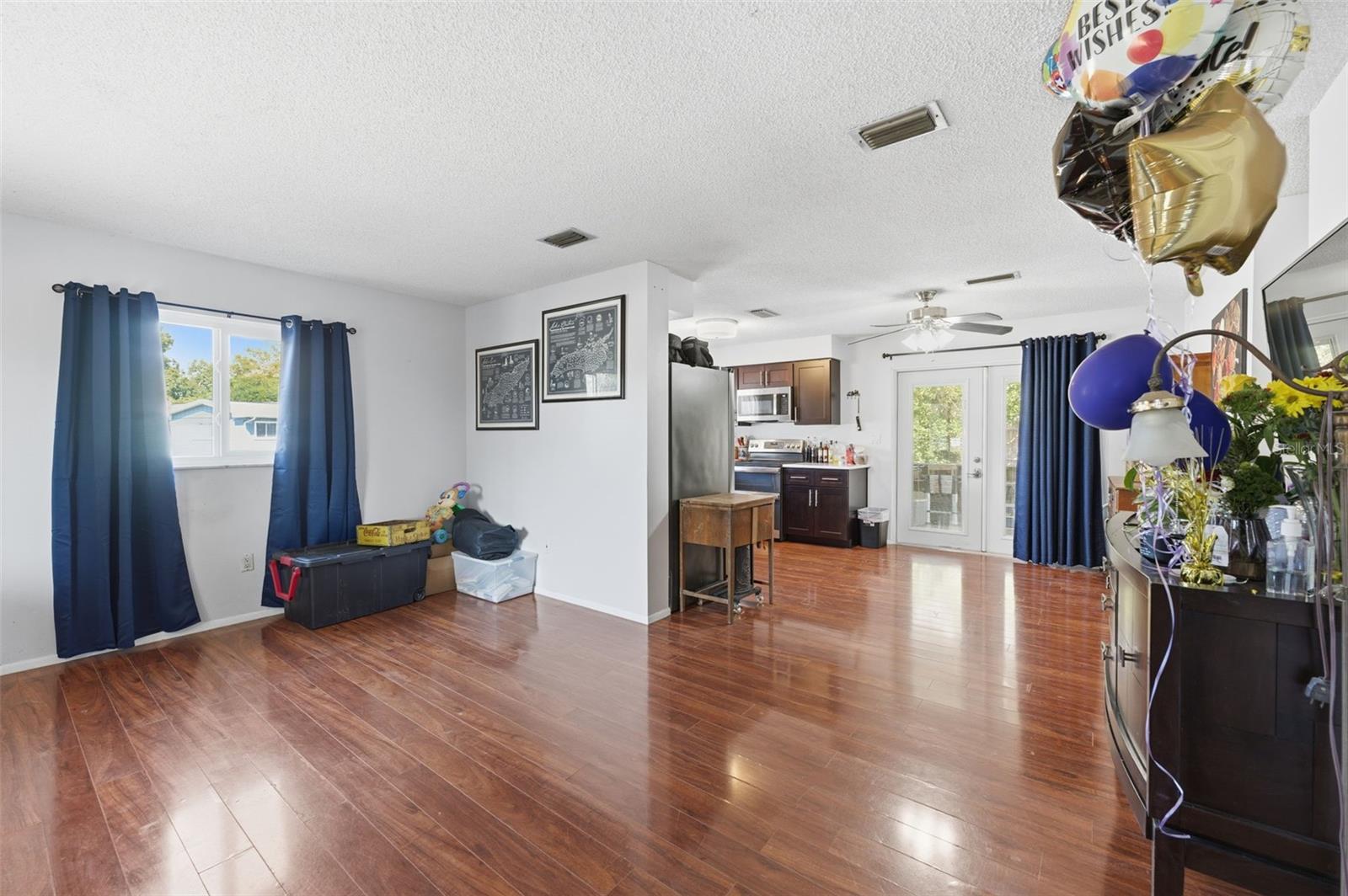 SPRING HILL - Residential