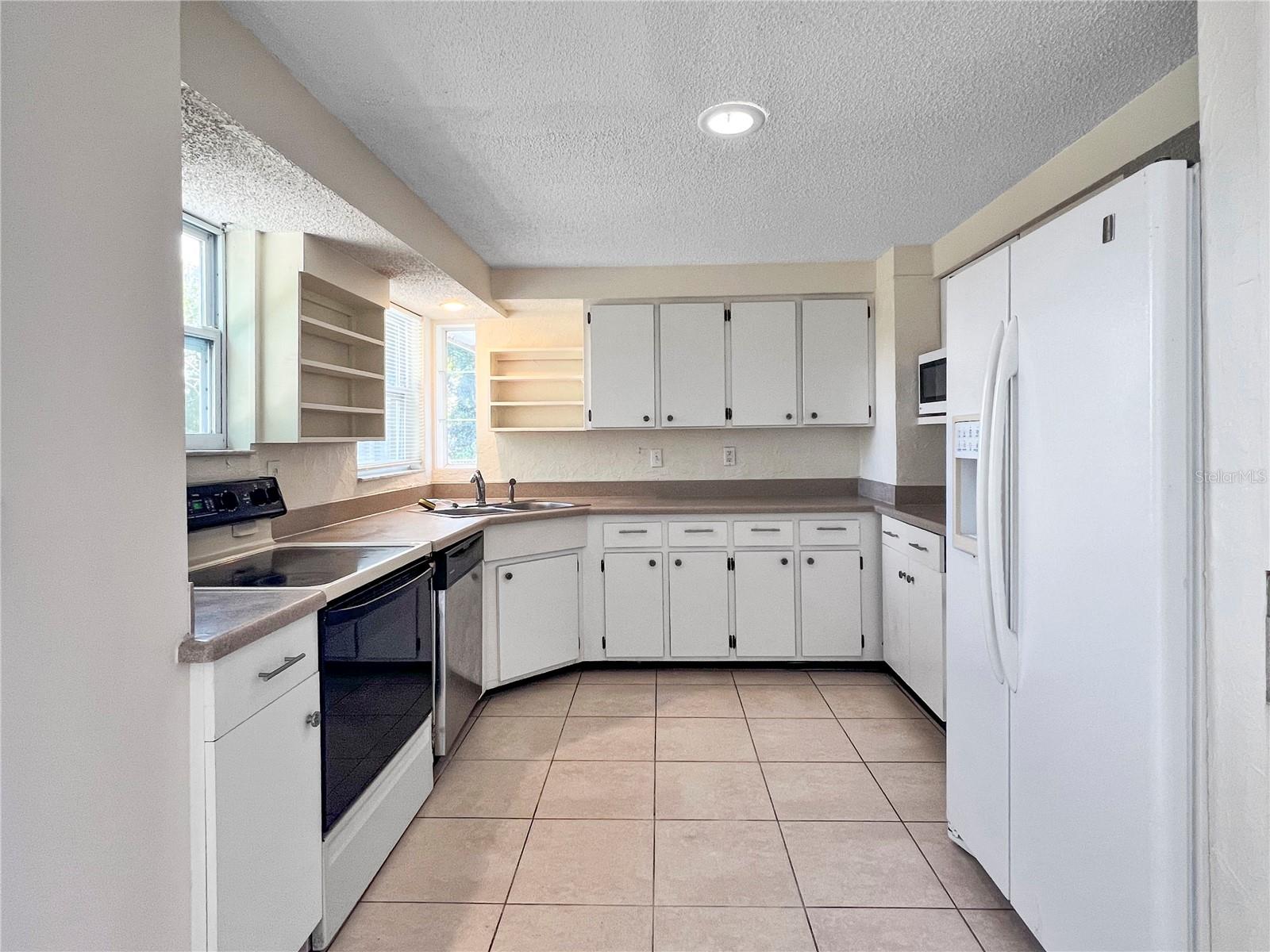 SARASOTA SPGS - Residential Lease