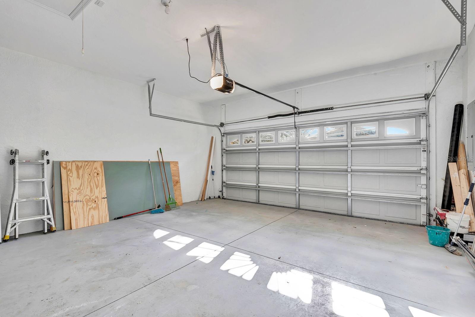 AVALON AT THE VILLAGES OF PALM-AIRE 1 - Residential