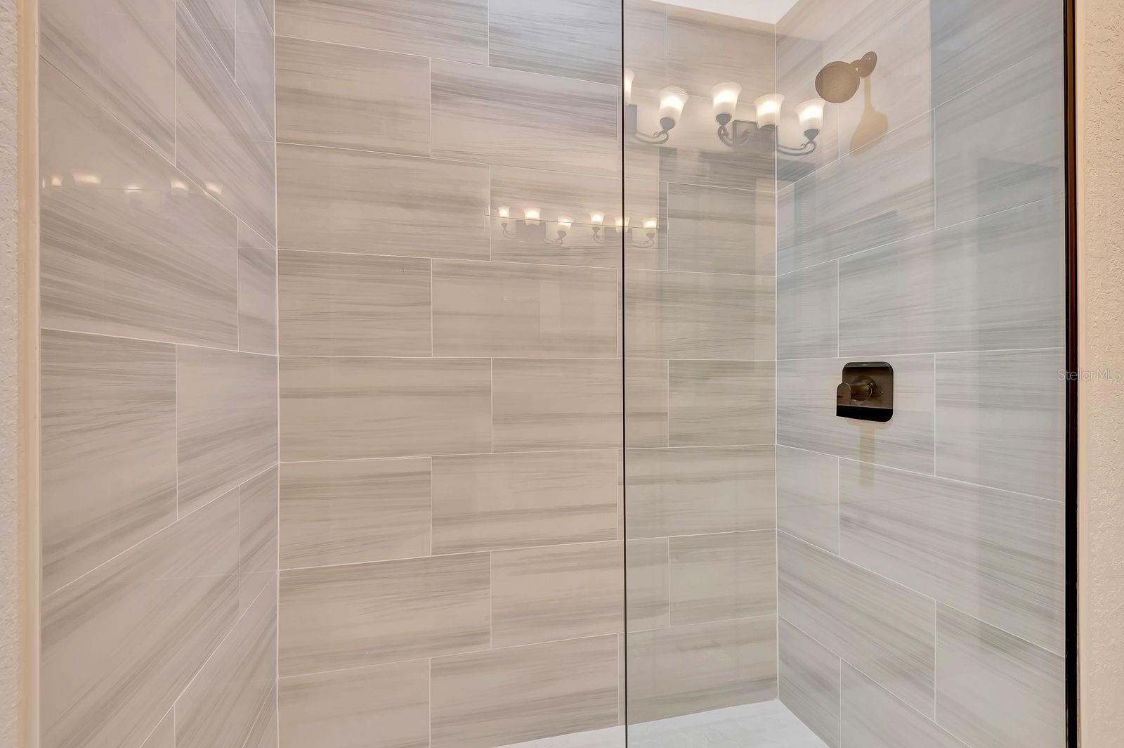 AVALON AT THE VILLAGES OF PALM-AIRE 1 - Residential