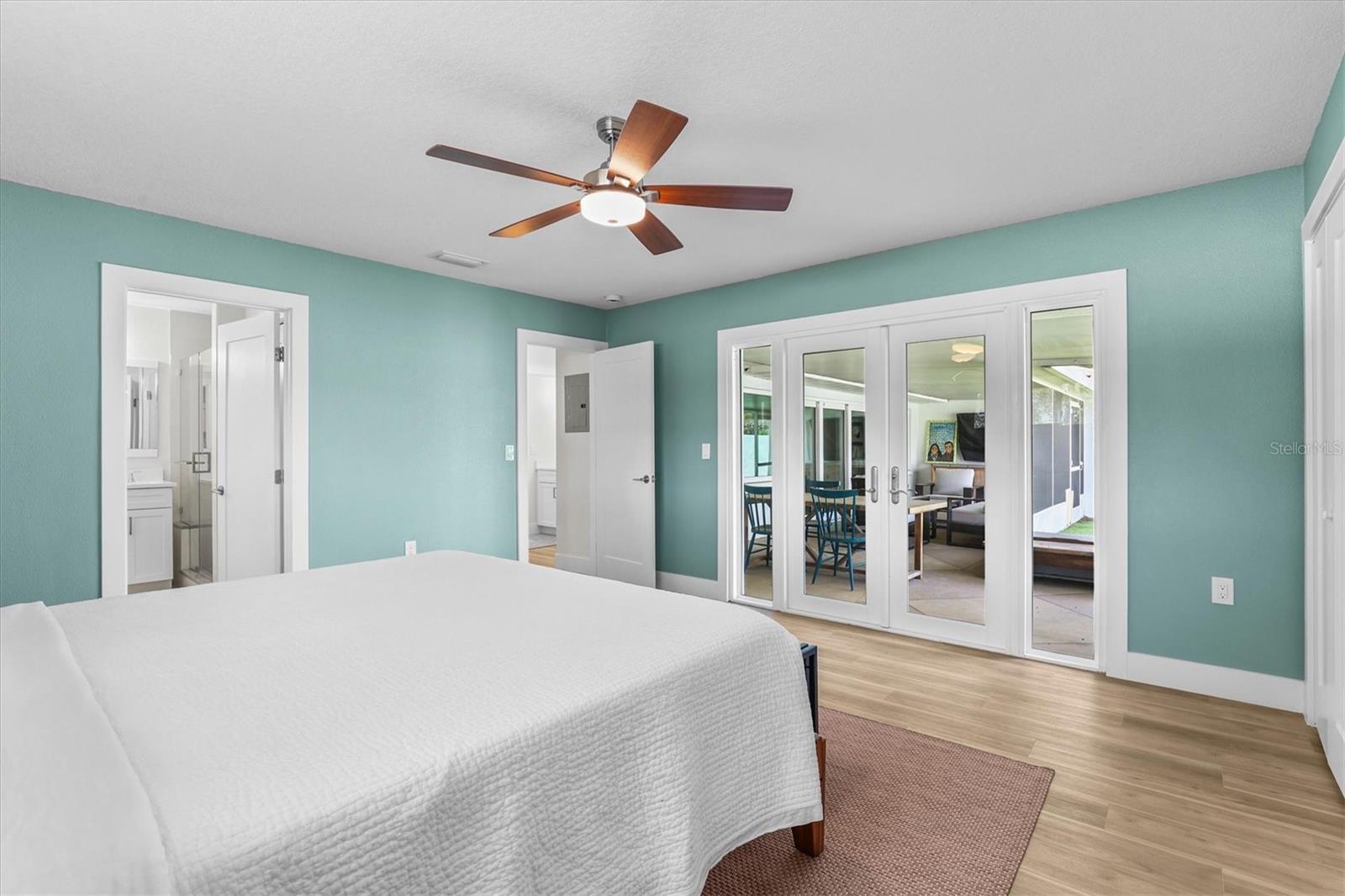 DAVIS ISLANDS - Residential