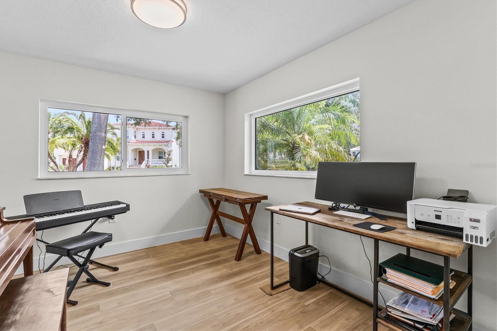 DAVIS ISLANDS - Residential
