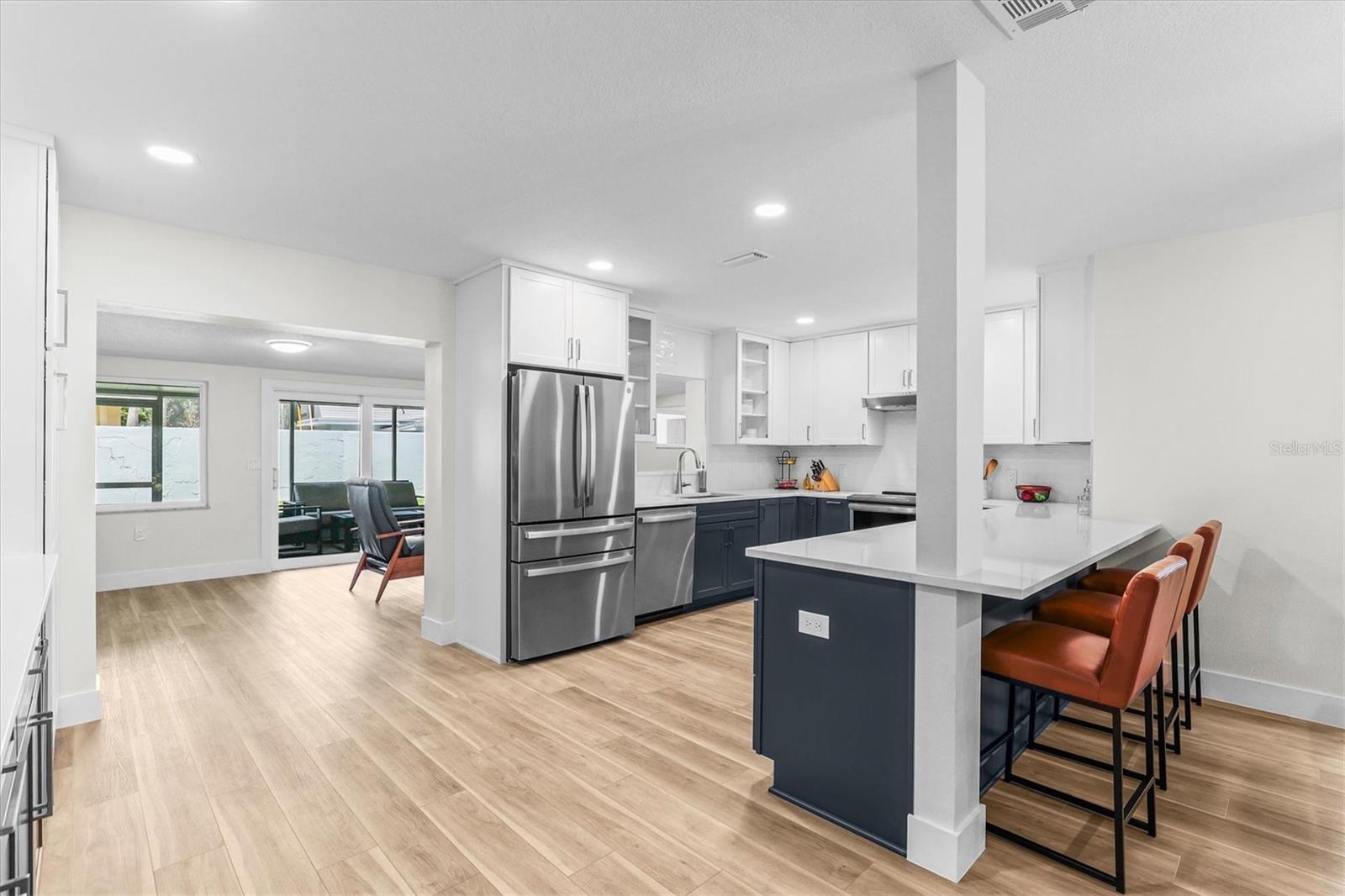DAVIS ISLANDS - Residential