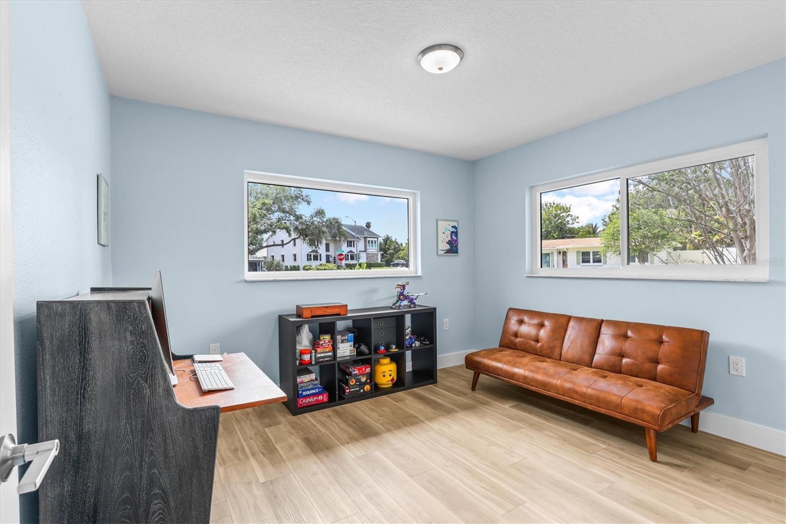DAVIS ISLANDS - Residential