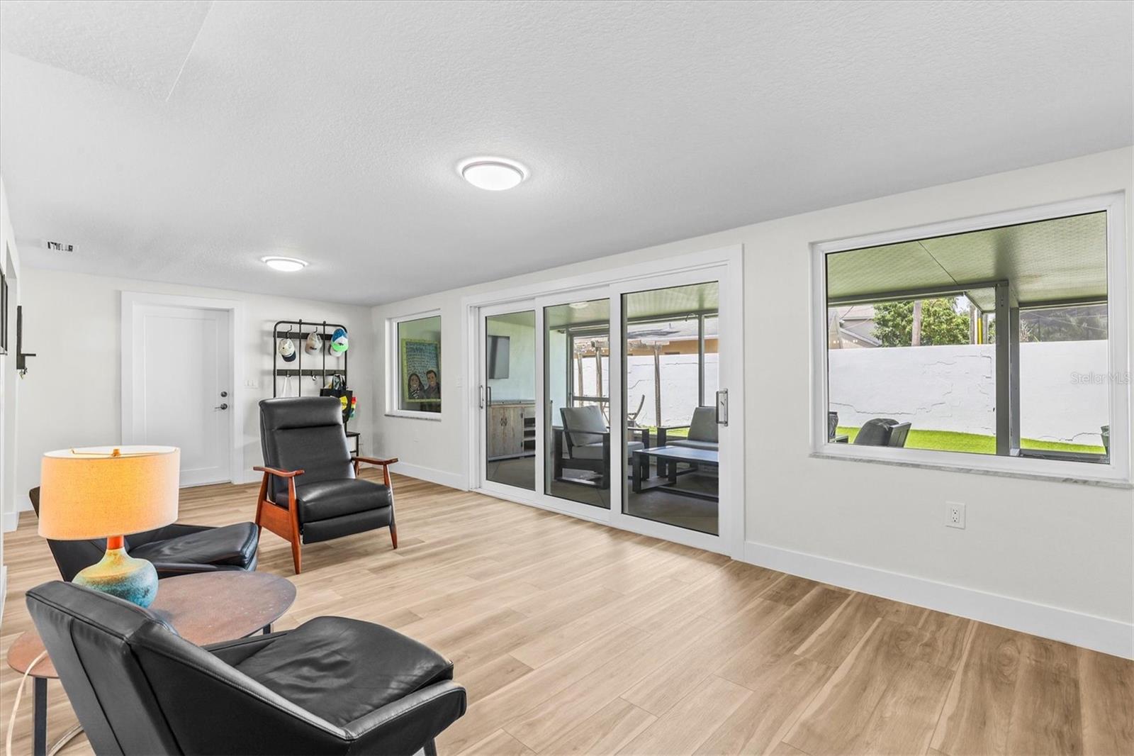 DAVIS ISLANDS - Residential