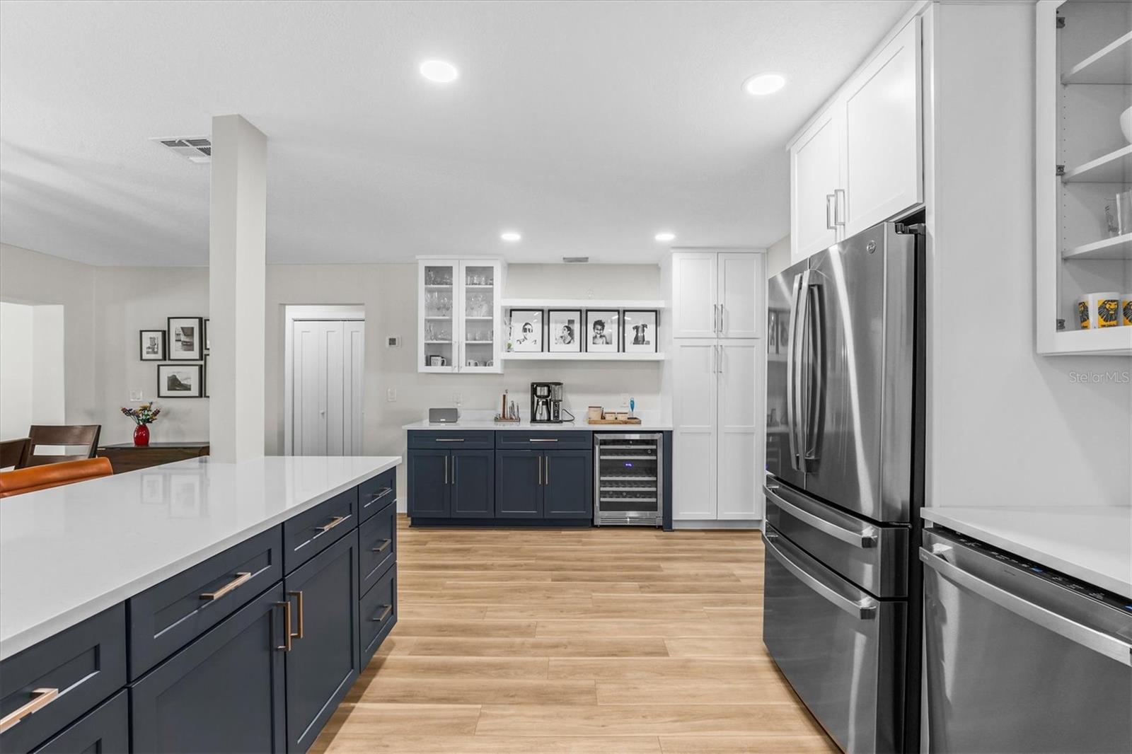 DAVIS ISLANDS - Residential