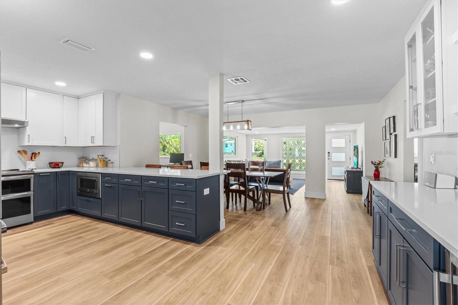 DAVIS ISLANDS - Residential