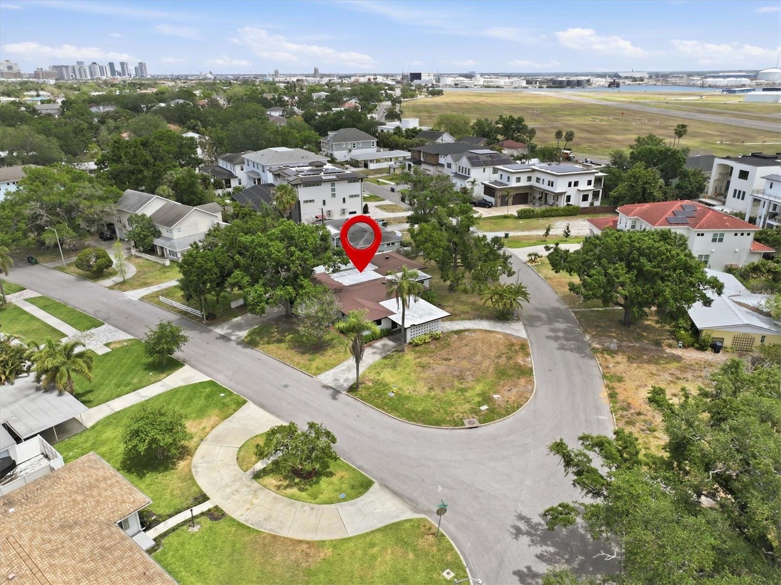 DAVIS ISLANDS - Residential