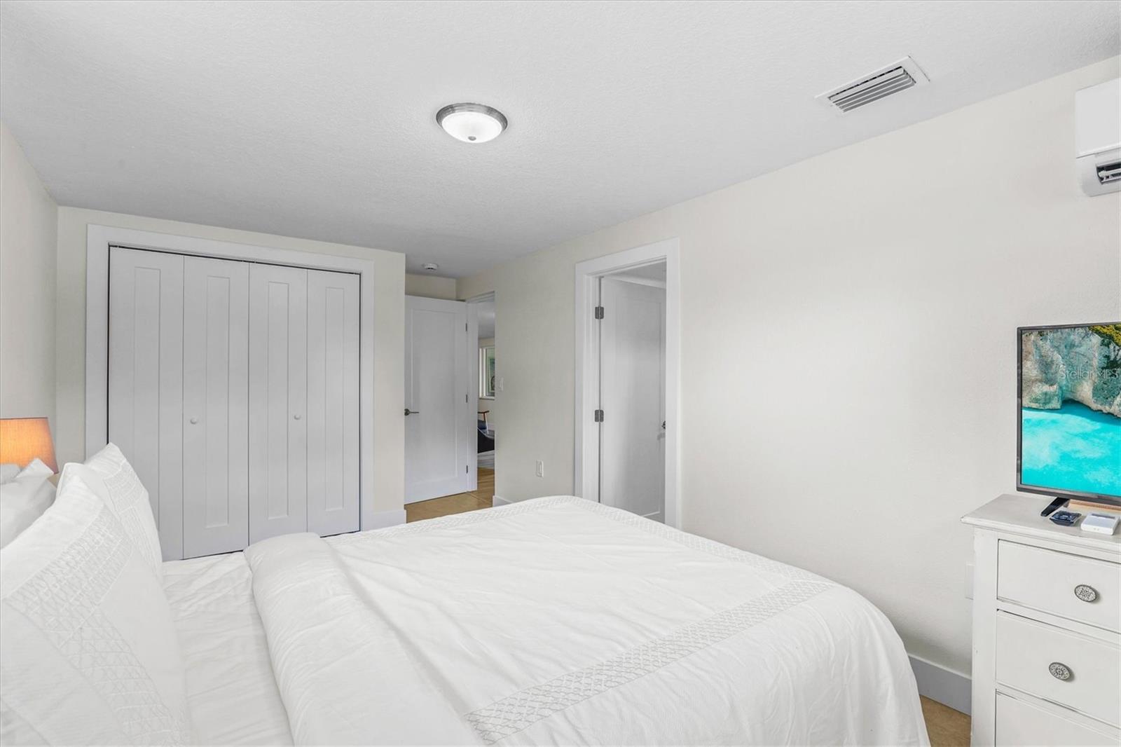 DAVIS ISLANDS - Residential
