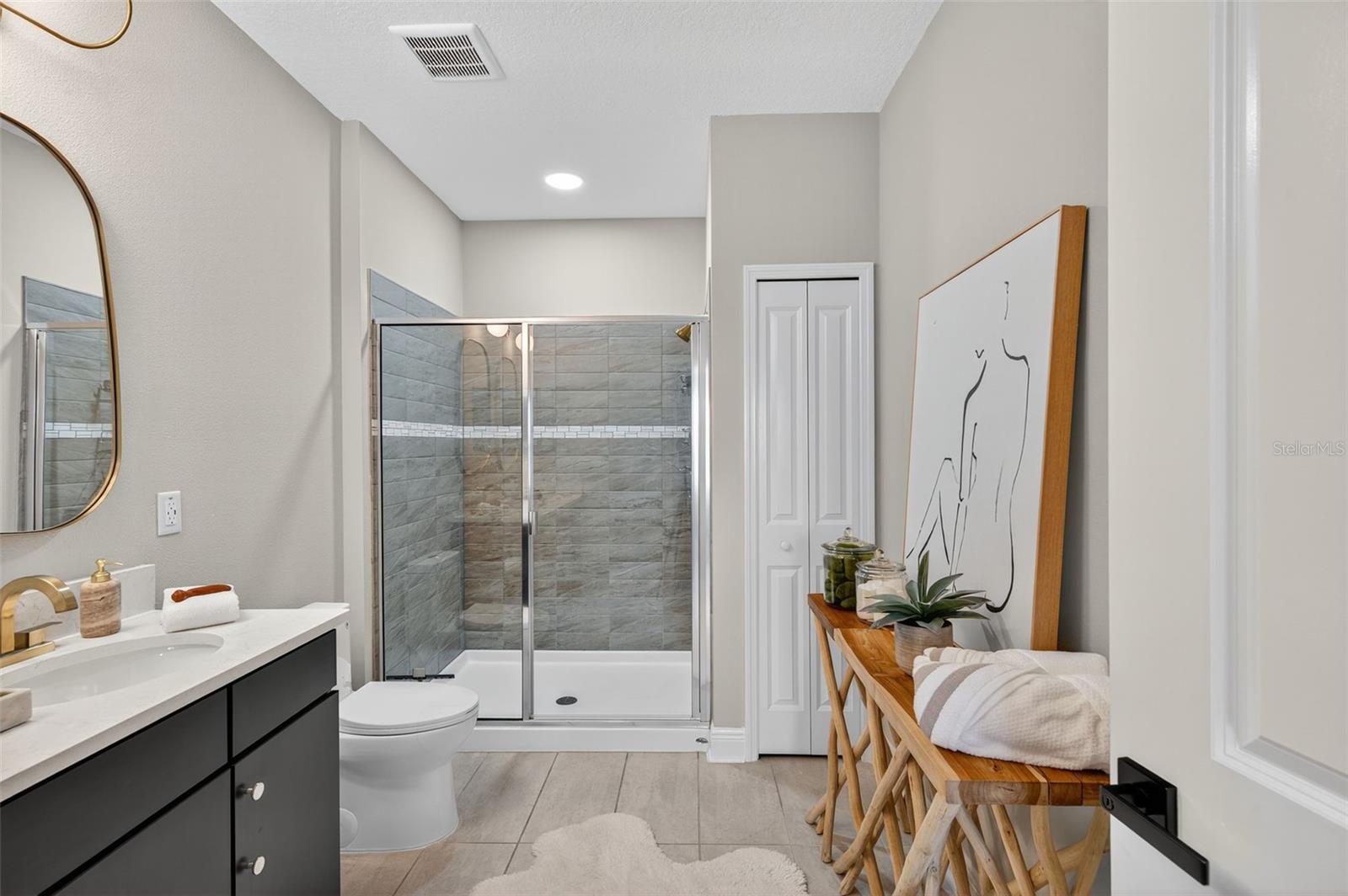 TOWNS AT BELLEAIR GROVE - Residential Lease