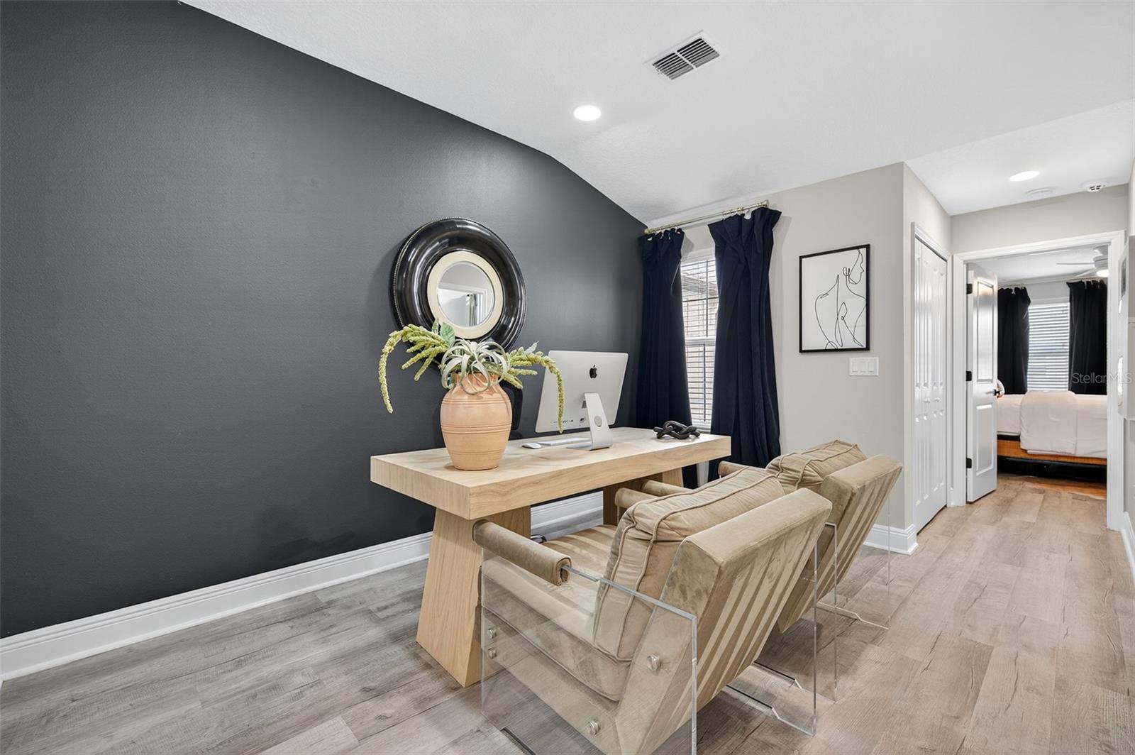 TOWNS AT BELLEAIR GROVE - Residential Lease