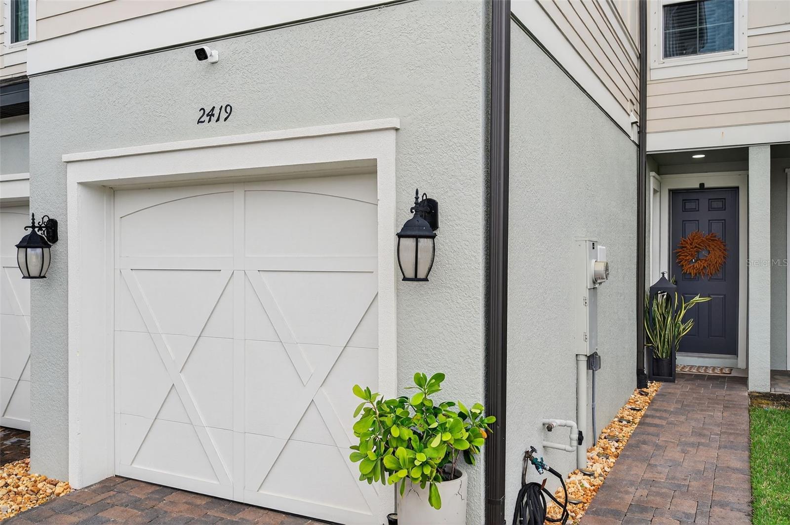 TOWNS AT BELLEAIR GROVE - Residential Lease