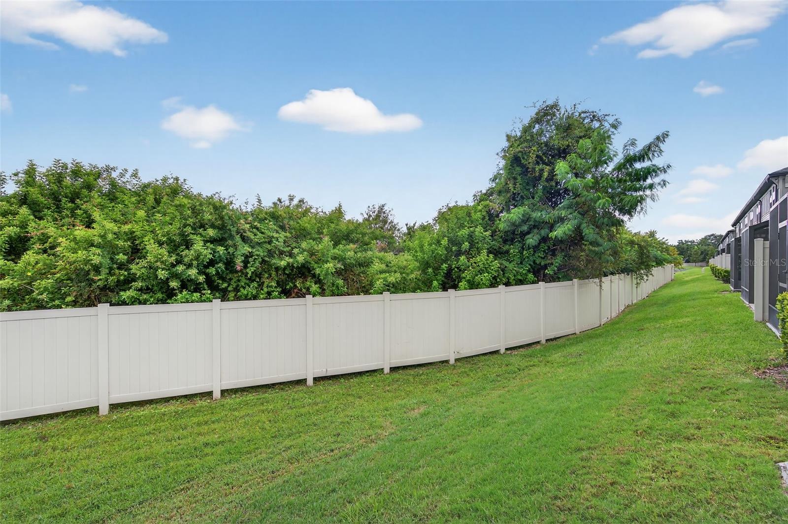 TOWNS AT BELLEAIR GROVE - Residential Lease