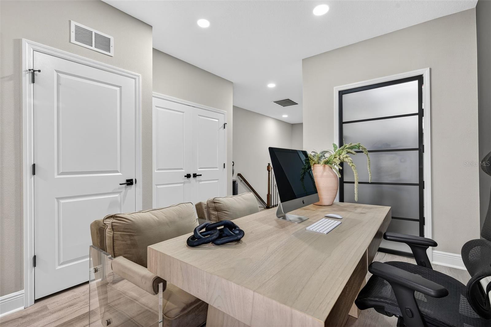 TOWNS AT BELLEAIR GROVE - Residential Lease