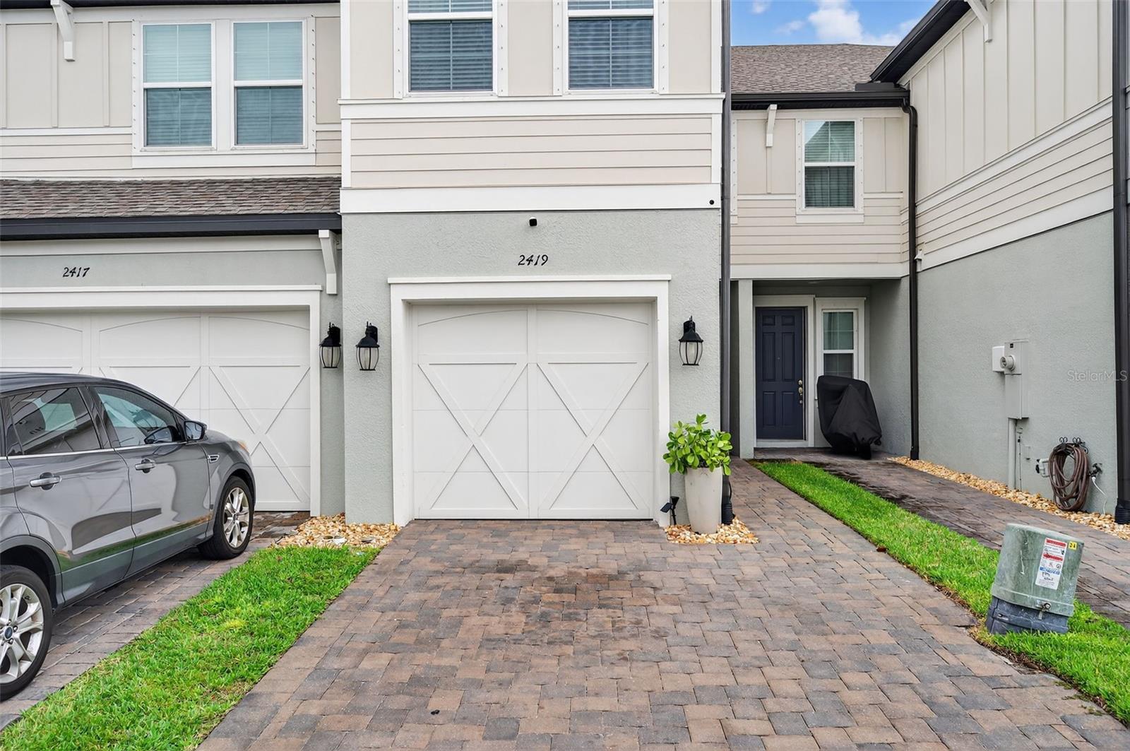 TOWNS AT BELLEAIR GROVE - Residential Lease