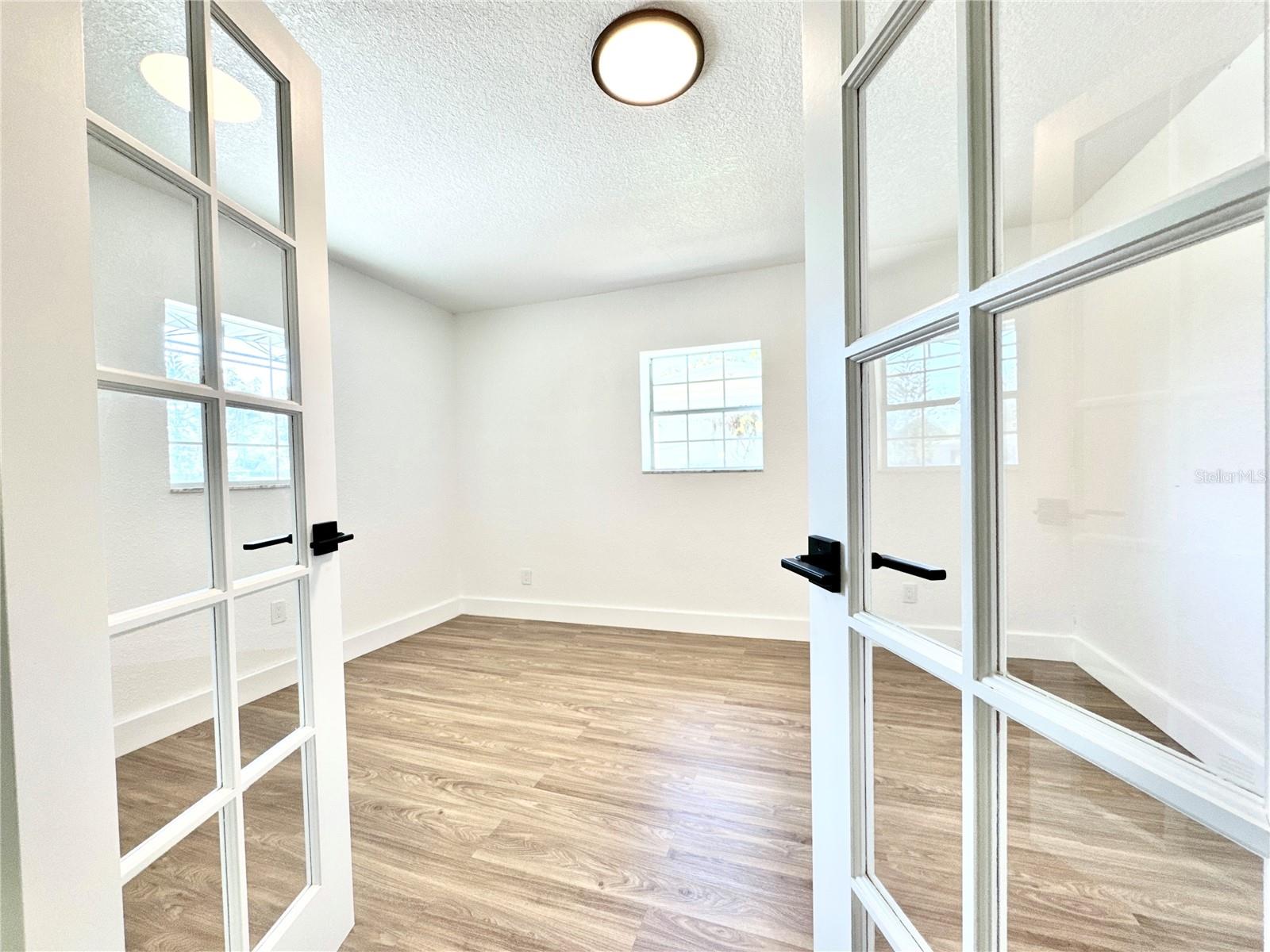 KINGSWOOD MANOR - Residential