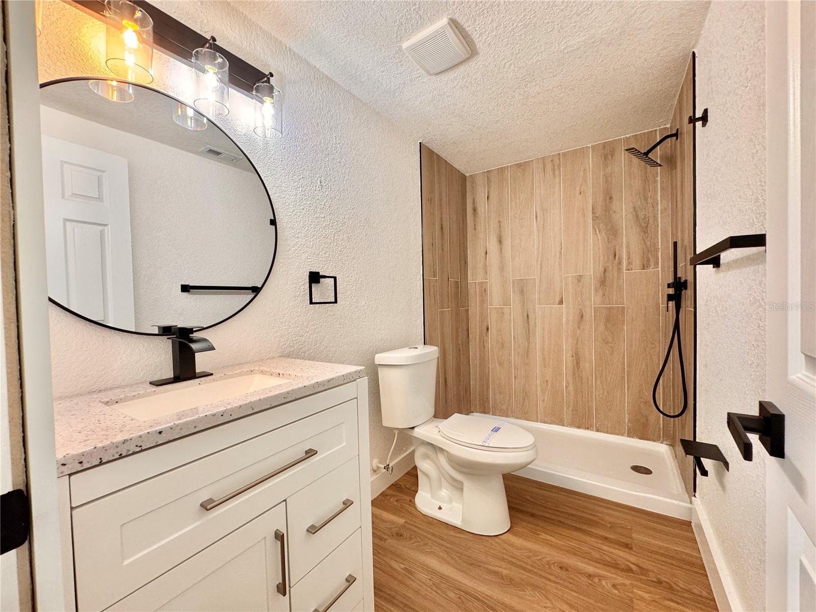 KINGSWOOD MANOR - Residential