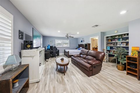 Tiny photo for 1401 S 9th Street, Leesburg, FL 34748 (MLS # G5102168)