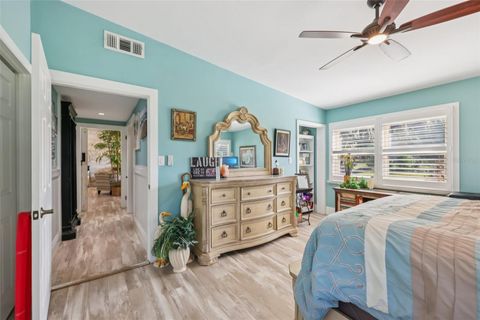 Tiny photo for 1401 S 9th Street, Leesburg, FL 34748 (MLS # G5102168)