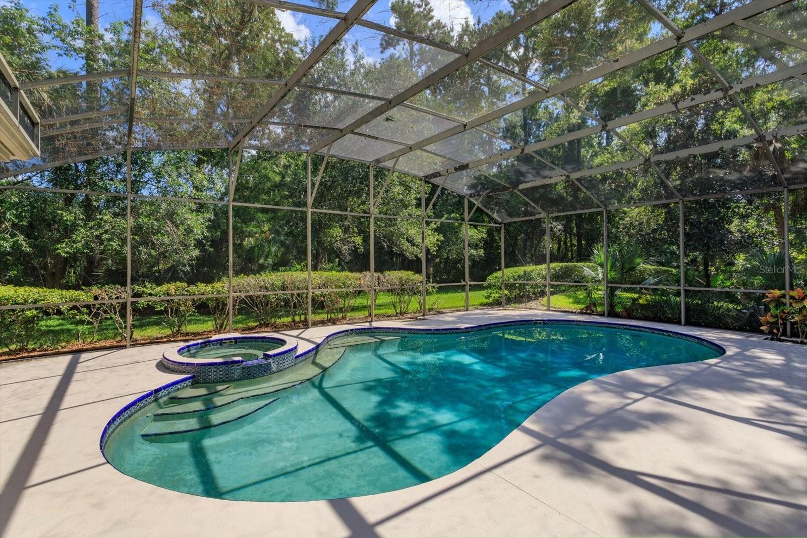 2206 EARLEAF COURT