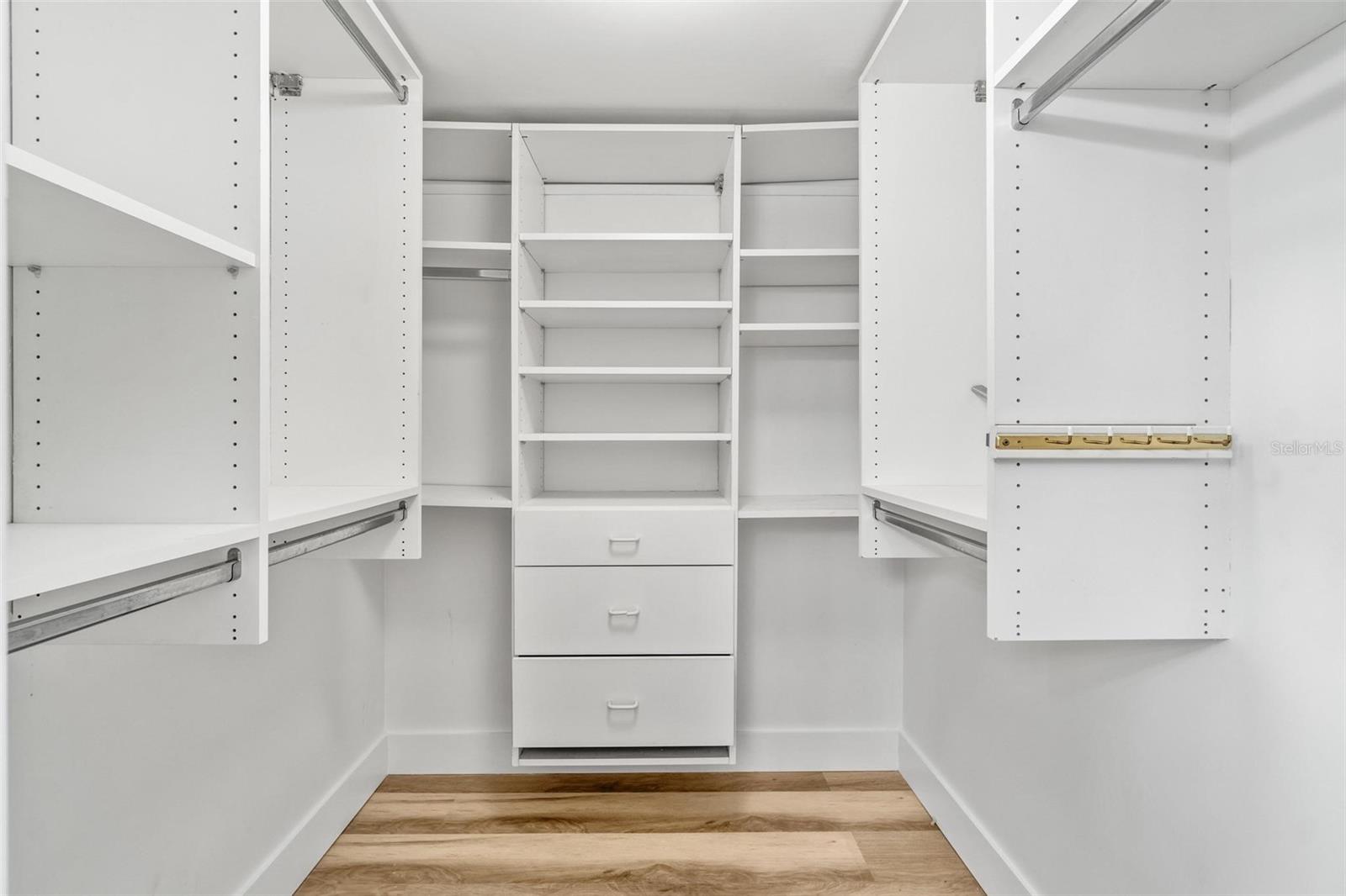 PELICAN BAY YACHT CLUB CONDO BLDG A - Residential