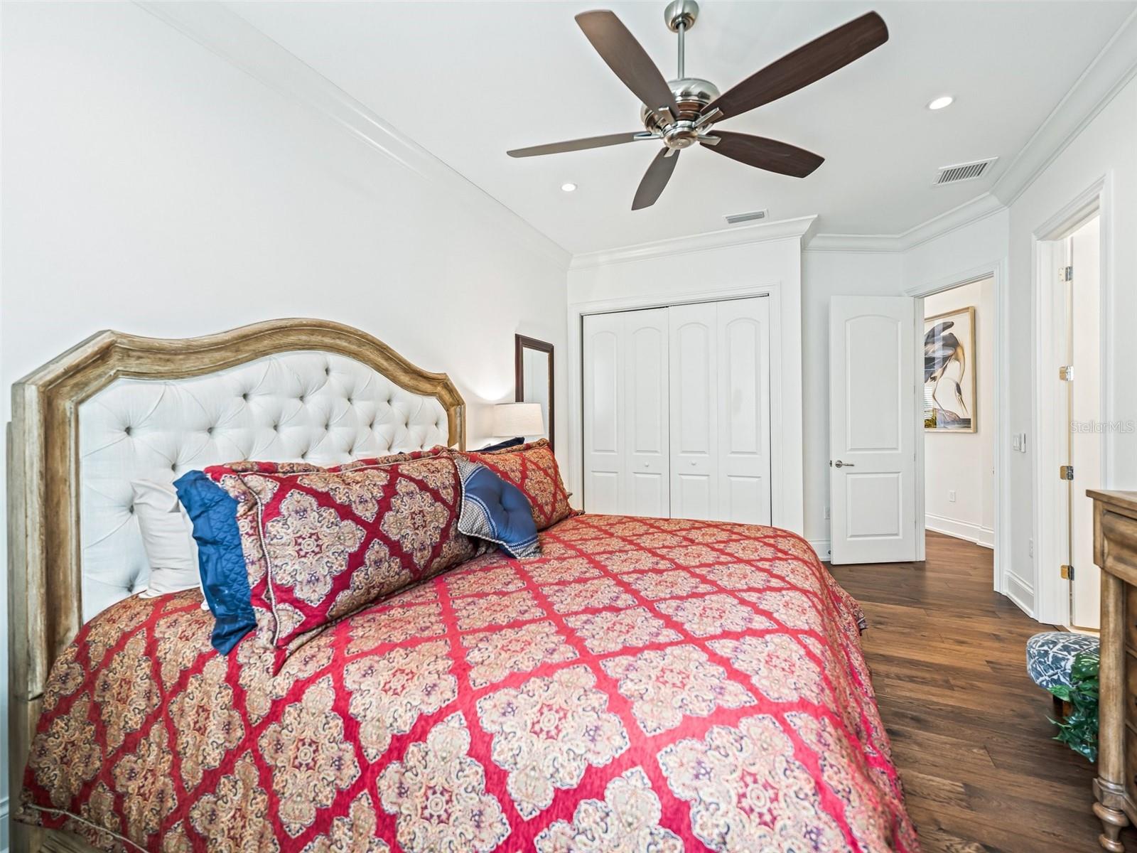 GOLDEN OCALA - Residential