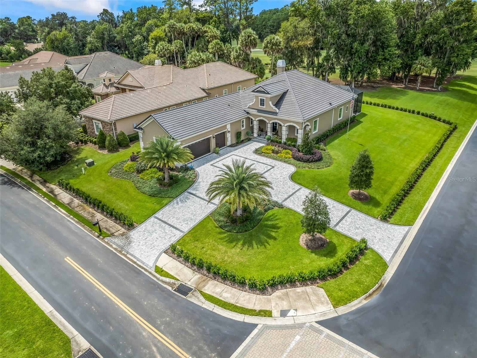 GOLDEN OCALA - Residential