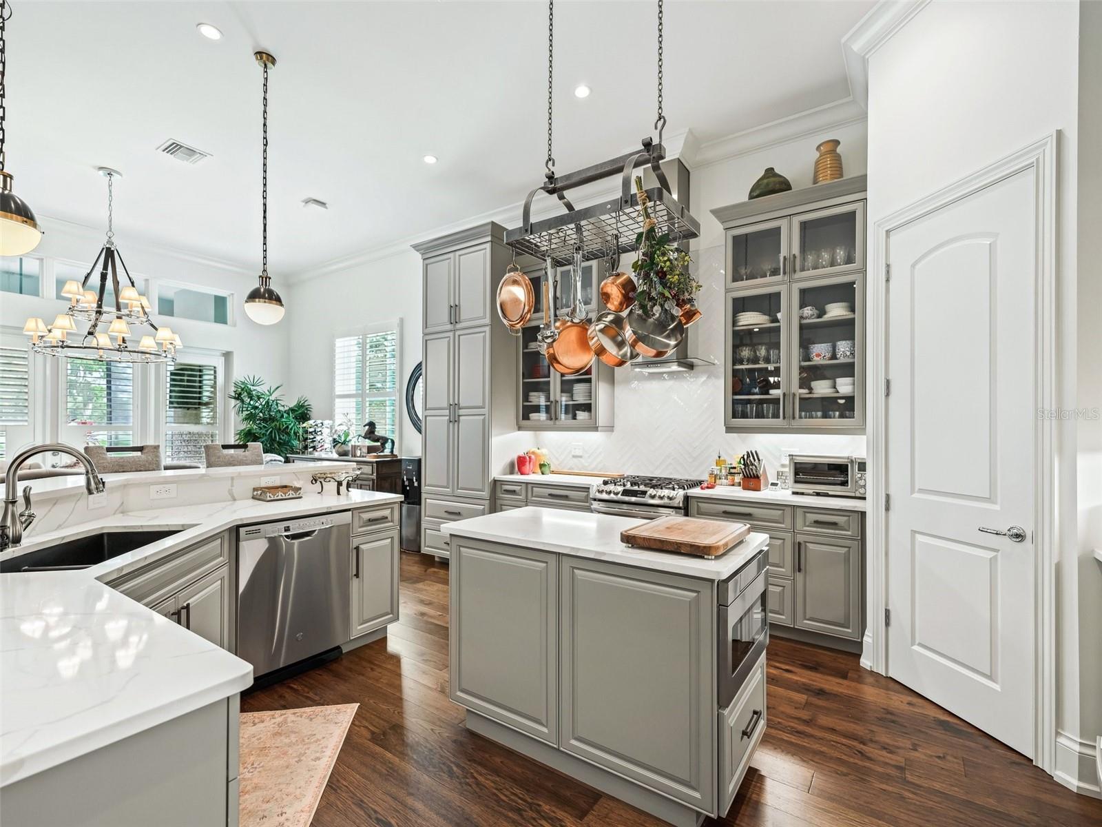 GOLDEN OCALA - Residential