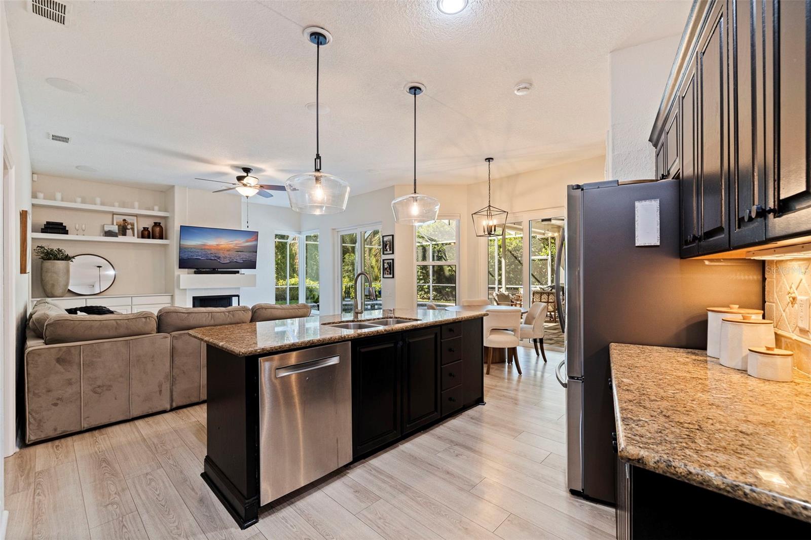 TAMPA PALMS AREA 2 UNIT 7C - Residential