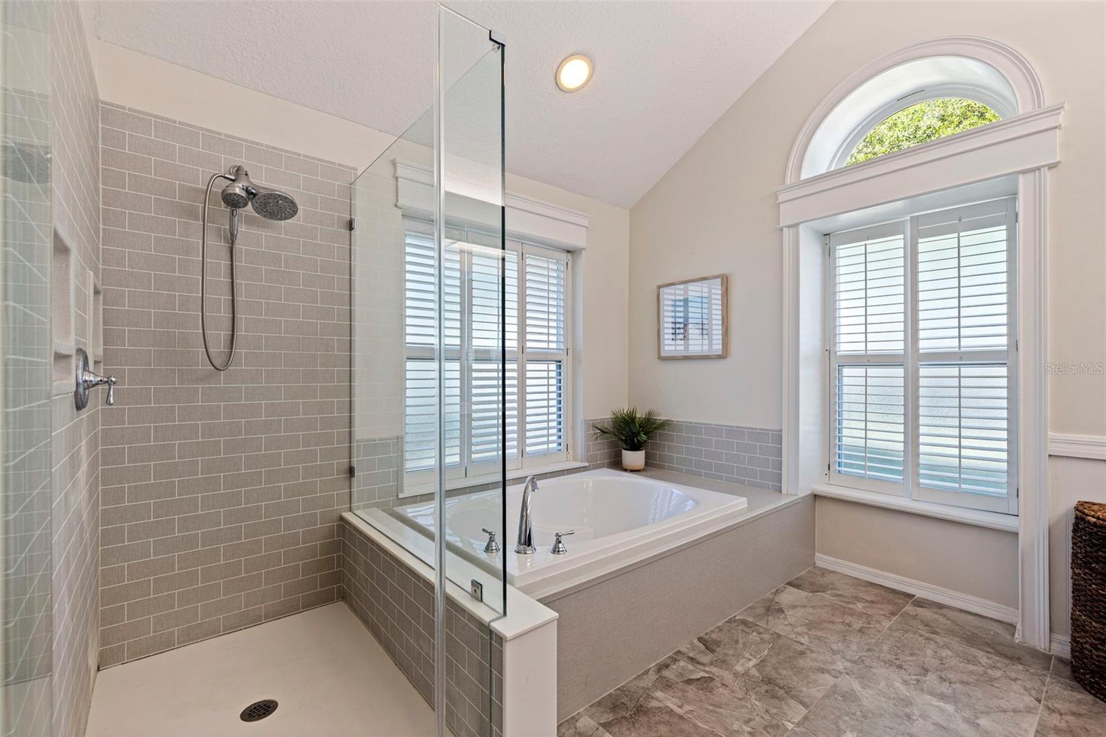 TAMPA PALMS AREA 2 UNIT 7C - Residential