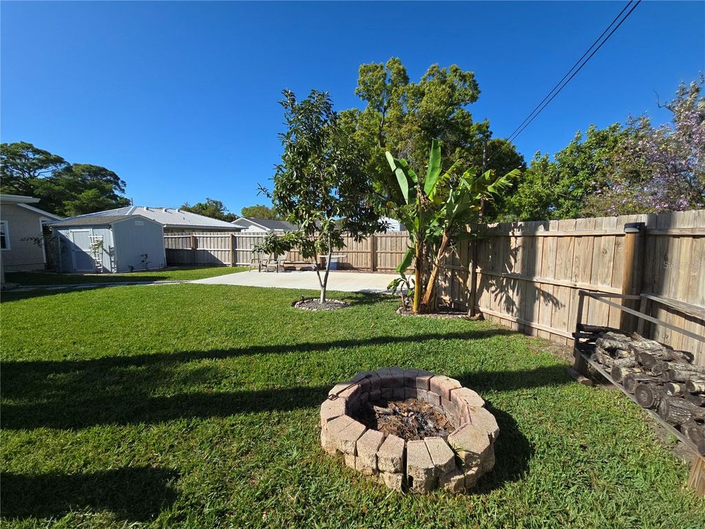 Photo of 1411 29th Street W, Bradenton, FL 34205 (MLS # A4686215)