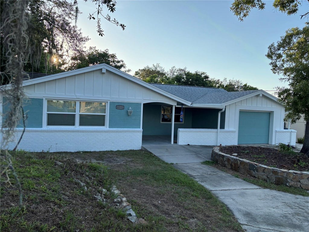 Photo of 6211 Waycross Drive, Spring Hill, FL 34606 (MLS # TB8557960)