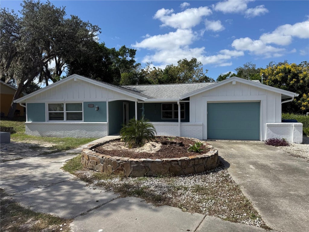 Photo of 6211 Waycross Drive, Spring Hill, FL 34606 (MLS # TB8557960)