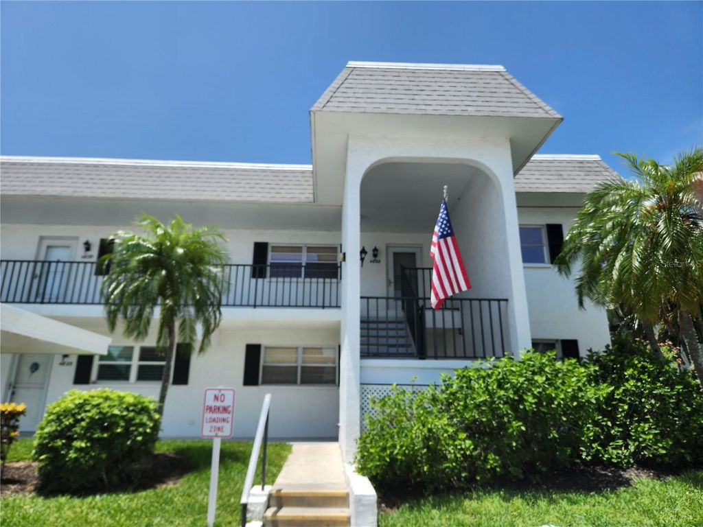 Photo of 4832 Independence Drive, Bradenton, FL 34210 (MLS # A4668992)